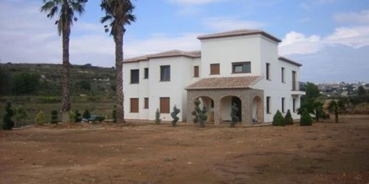 8 Bedroom villa in moraira