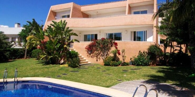 6 Bedroom villa in javea