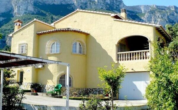 4 Bedroom villa in denia