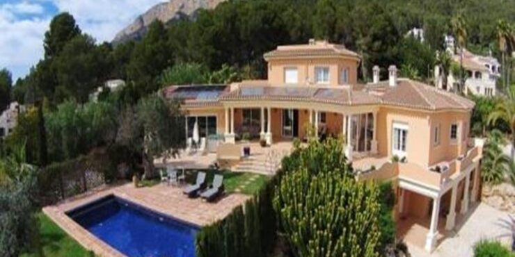 6 Bedroom villa in javea