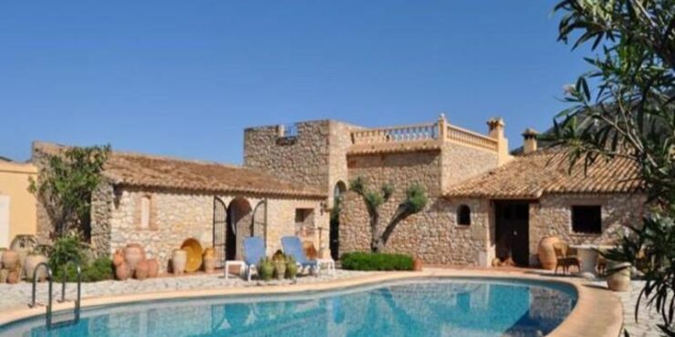 3 Bedroom finca in pedreguer