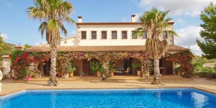 4 Bedroom villa in benissa