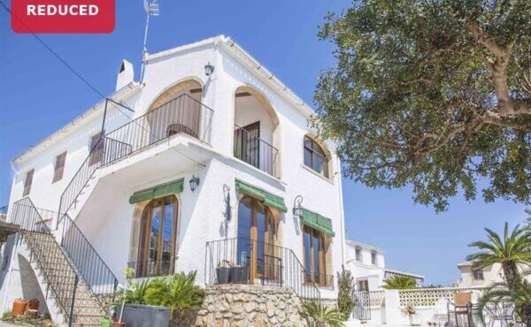 8 Bedroom villa in javea