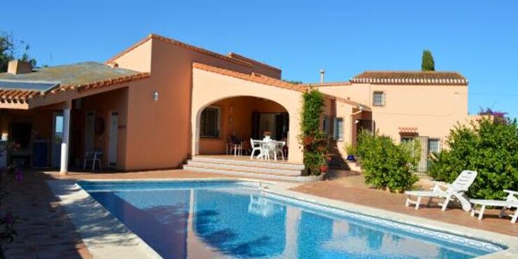 4 Bedroom villa in denia