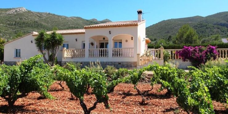 3 Bedroom villa in jalon valley