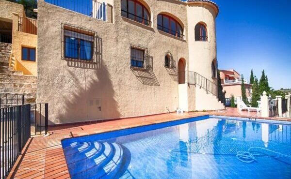 5 Bedroom villa in benitachell