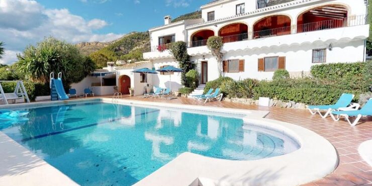 7 Bedroom villa in javea