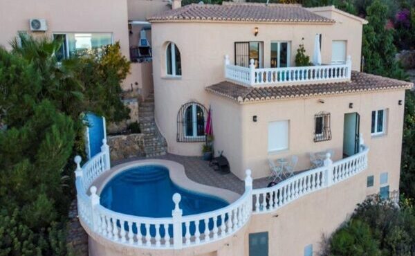 5 Bedroom villa in benitachell