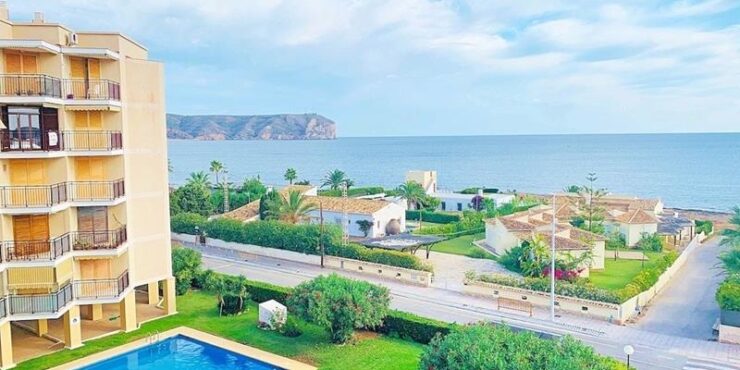 2 Bedroom apartment in javea