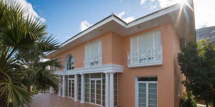 6 Bedroom villa in denia